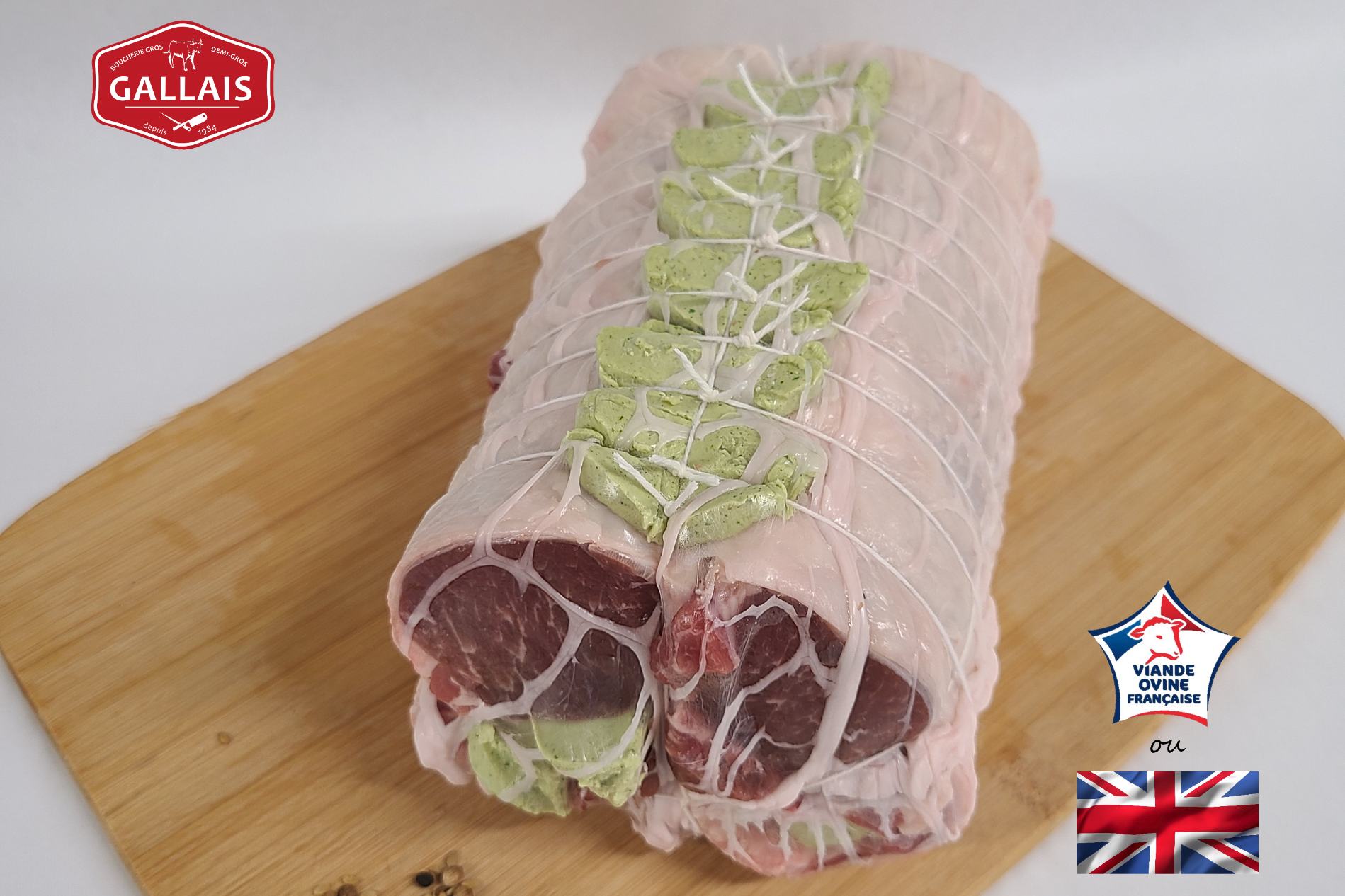 Rôti d'agneau farci au beurre d'escargot